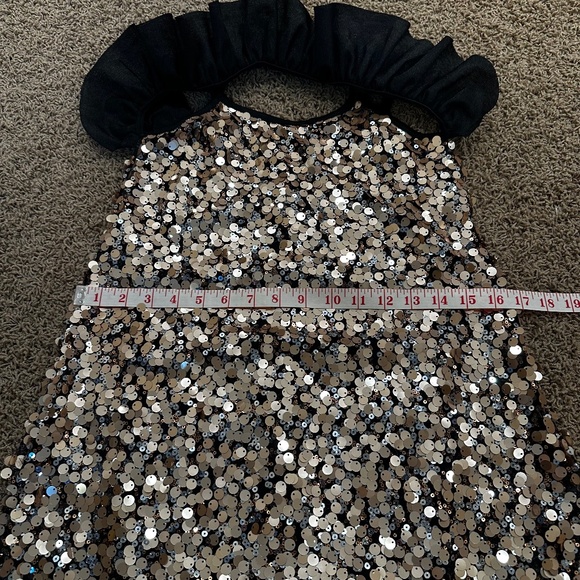 Costume Gallery Gold Sequin Dress with Ruffle Halter- Small Adult - Picture 4 of 10